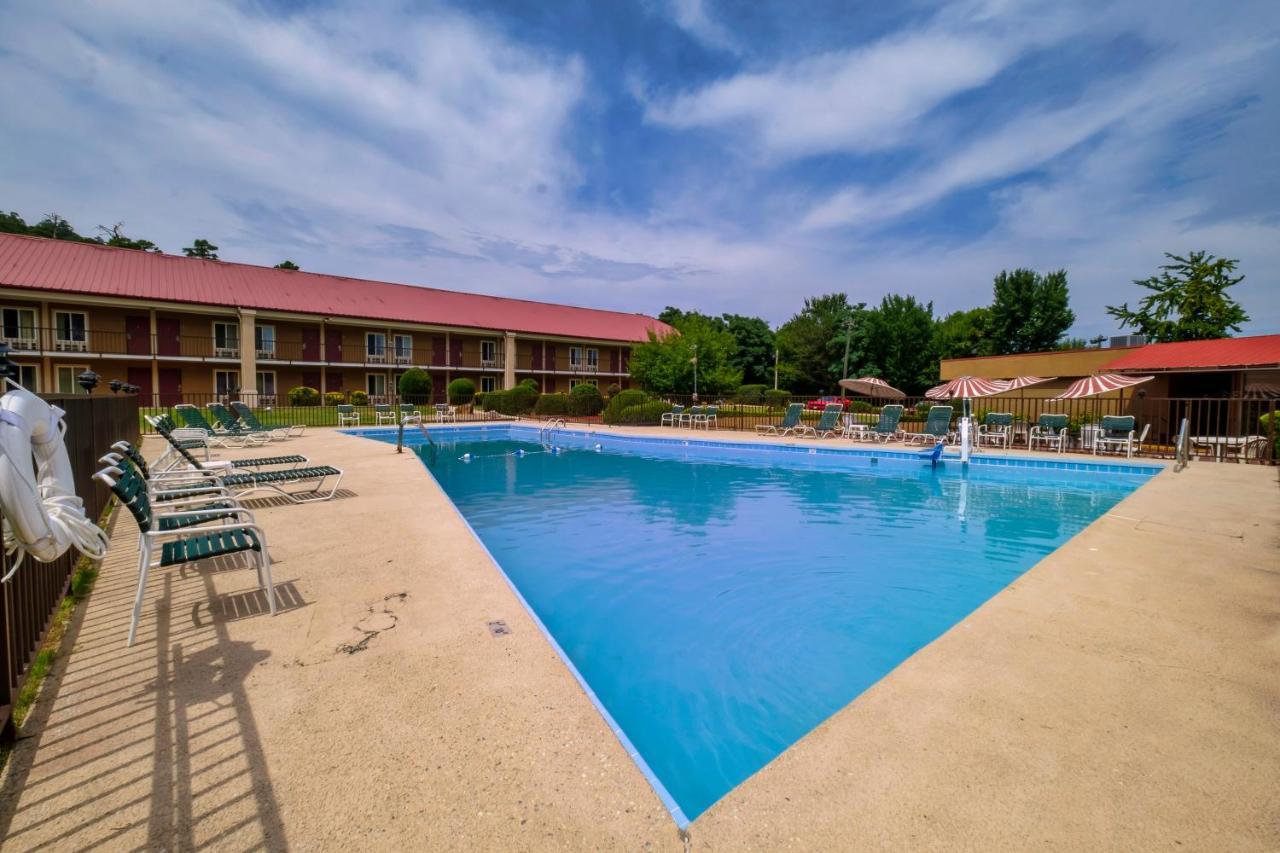 Red Roof Inn Hot Springs Dış mekan fotoğraf
